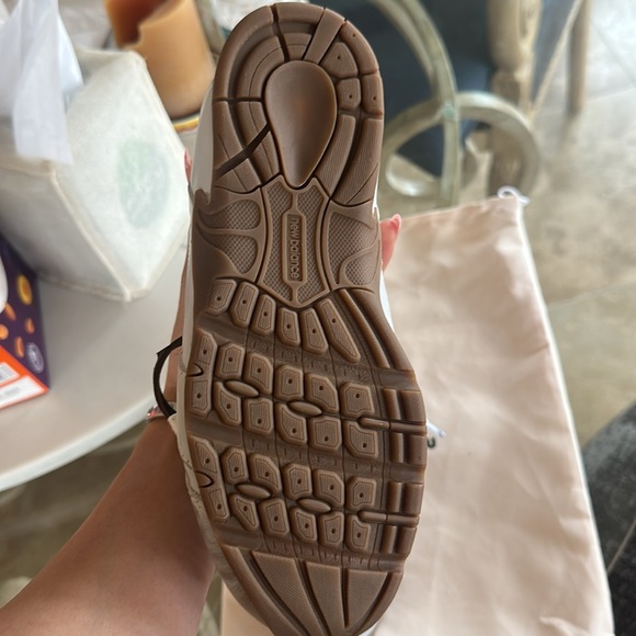 Miu Miu X New Balance - Picture 2 of 3